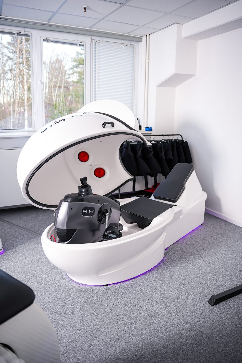 Body Space-kapsel med cykel hos Lilly Body Space